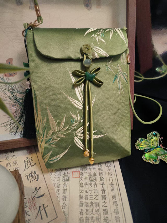 Handmade Chinese Embroidered Silk Crossbody Bag – Vintage Oriental Style